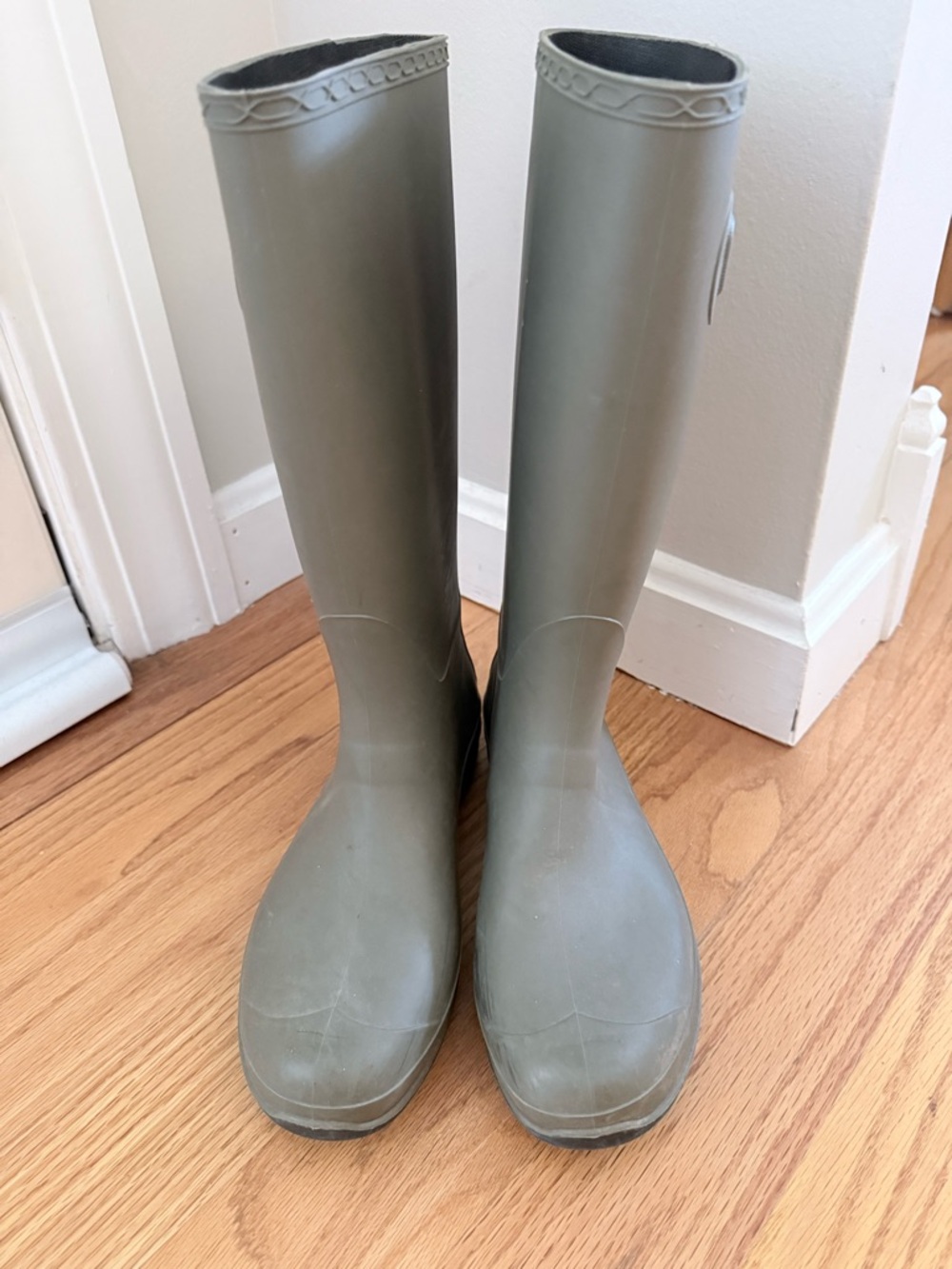 Kamik Olive Rain Slip-On Boot women’s size 9